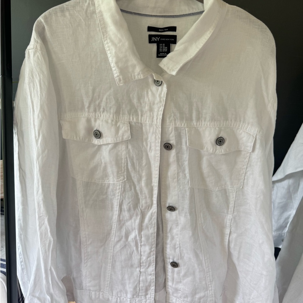 Jones New York White 💯 % linen  Jacket